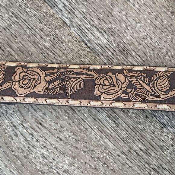 NEW Idyllwind Women’s Small JUST A ROSE EMBOSSED TOOL BELT Western Rodeo Cowgirl - Picture 8 of 9